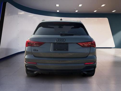 Chronos Gray Metallic 2021 Audi Q3 45 S line Premium