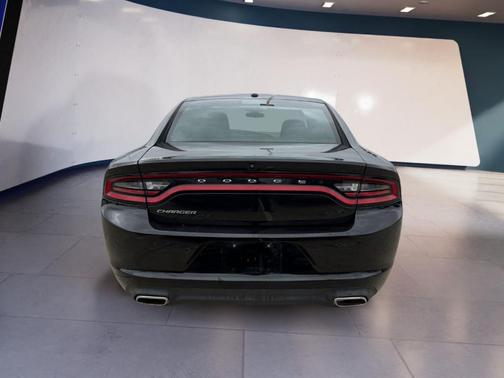 Pitch Black Clearcoat 2022 Dodge Charger SXT