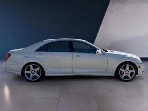 Diamond White Metallic 2013 Mercedes-Benz S-Class S 550