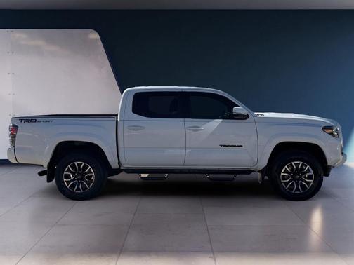 2020 Toyota Tacoma TRD Sport