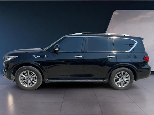 2021 INFINITI QX80 Luxe