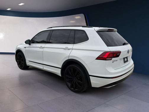 2021 Volkswagen Tiguan 2.0T SE R-Line Black