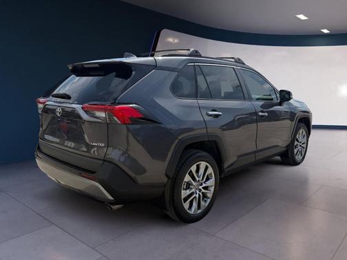 2022 Toyota RAV4 Limited