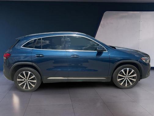 2023 Mercedes-Benz GLA 250 Base