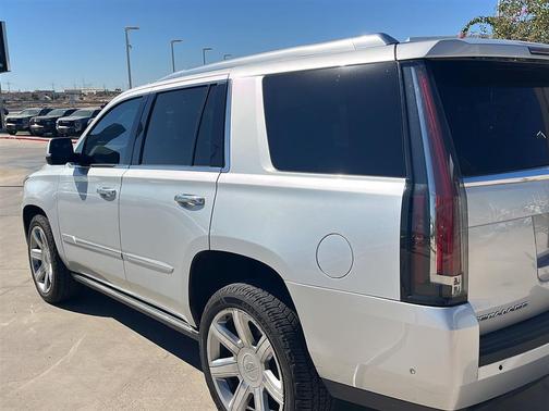 2020 Cadillac Escalade Premium Luxury