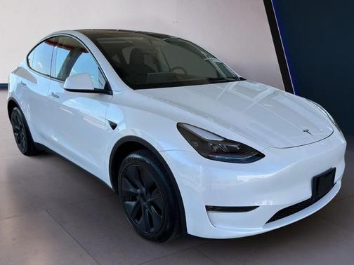 2025 Tesla Model Y Long Range