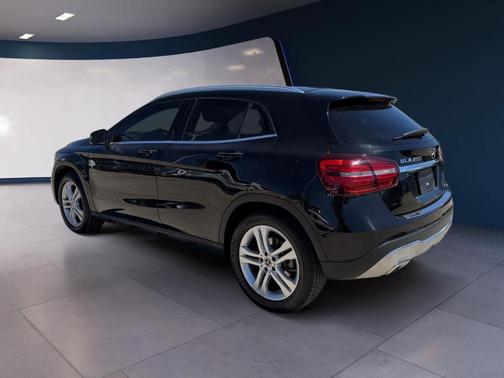 Midnight Black 2020 Mercedes-Benz GLA 250 Base 4MATIC