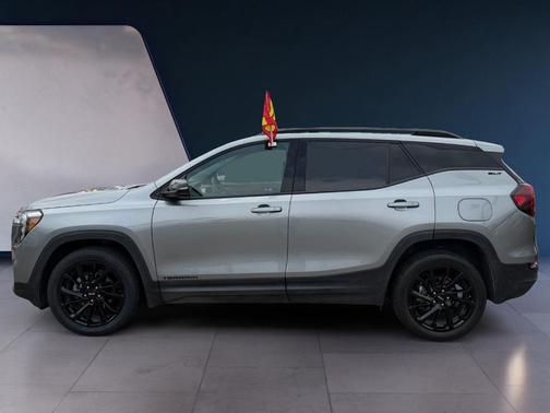 Sterling 2024 GMC Terrain SLT