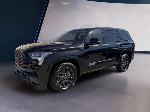 2025 Toyota Sequoia Platinum