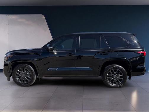 2025 Toyota Sequoia Platinum