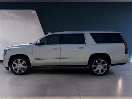 2018 Cadillac Escalade ESV Premium Luxury