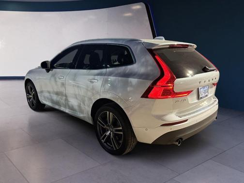 2018 Volvo XC60 T6 Momentum