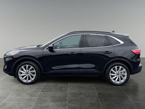 2021 Ford Escape Titanium