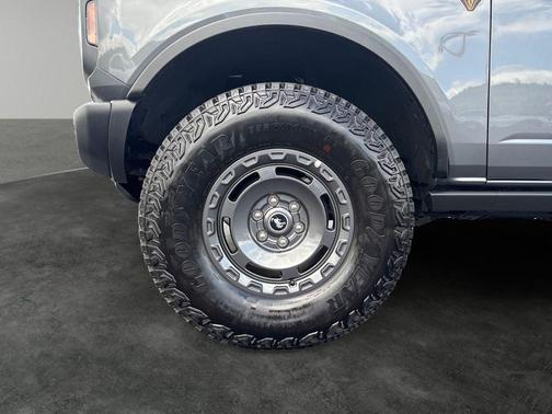 Gray Metallic 2025 Ford Bronco Badlands