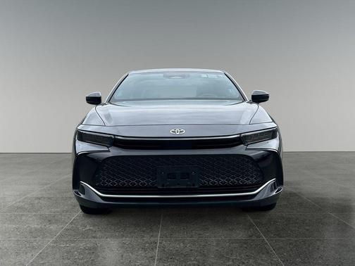2024 Toyota Crown Limited
