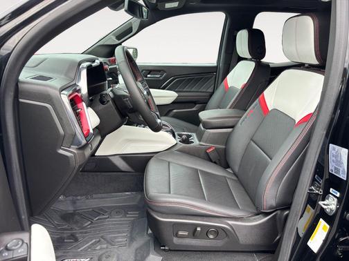 Onyx Black 2024 GMC Canyon AT4X