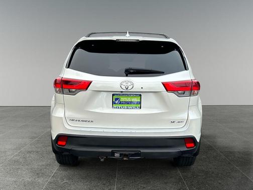 2018 Toyota Highlander SE