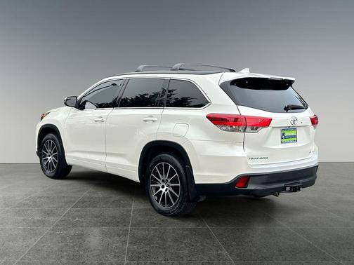 2018 Toyota Highlander SE