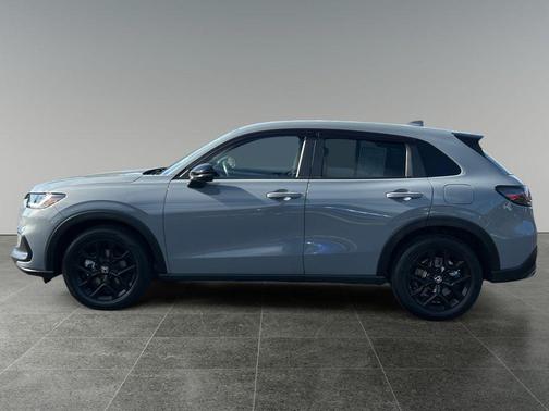 Crystal Black Pearl 2024 Honda HR-V Sport