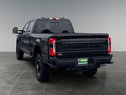 2025 Ford F-350 Platinum