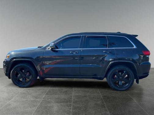 Brilliant Black Crystal Pearlcoat 2015 Jeep Grand Cherokee Altitude