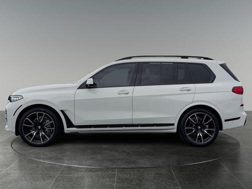 Alpine White 2021 BMW X7 xDrive40i