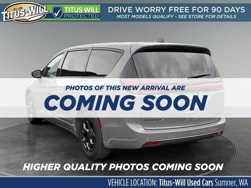 Ceramic Gray Clearcoat 2023 Chrysler Pacifica Hybrid Touring L