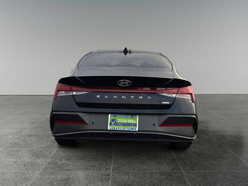 2024 Hyundai ELANTRA HEV Limited