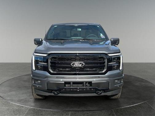 Carbonized Grey Metallic 2026 Ford F-150 Lariat