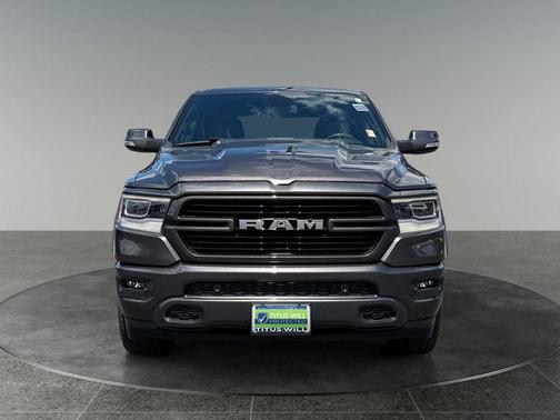 Granite Crystal Metallic Clearcoat 2019 RAM 1500 Laramie