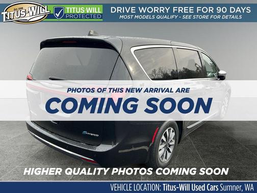 2023 Chrysler Pacifica Hybrid Limited