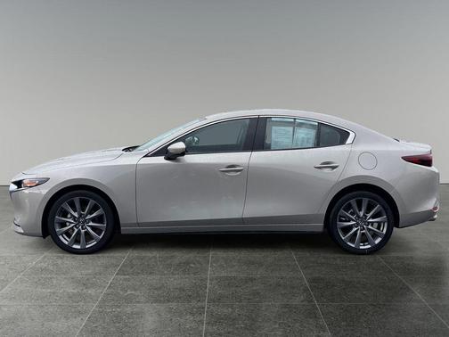 2025 Mazda Mazda3 FWD w/Preferred Package