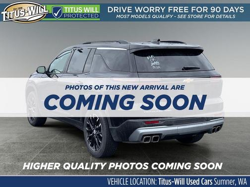 Black Metallic 2025 Chevrolet Traverse LT