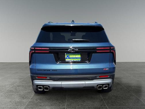 Lakeshore Blue Metallic 2025 Chevrolet Traverse AWD Z71