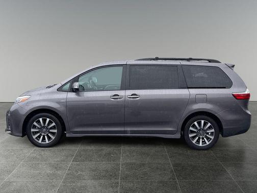 2018 Toyota Sienna Limited Premium