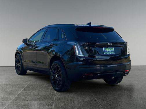 2022 Cadillac XT5 Sport