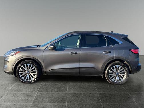 2021 Ford Escape Titanium