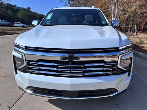 Polar White 2026 Chevrolet Suburban Premier