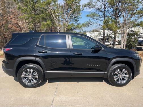 Mosaic Black Metallic 2026 Chevrolet Equinox LT