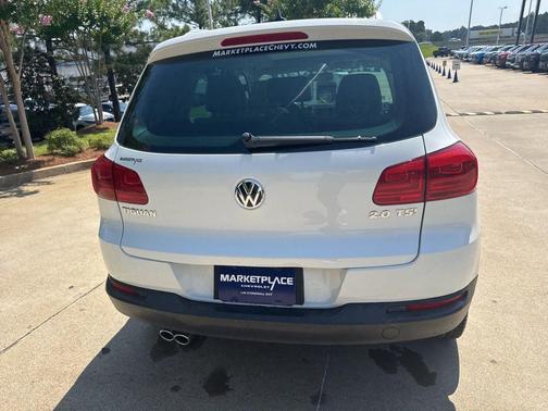 Pure White 2015 Volkswagen Tiguan Auto SEL