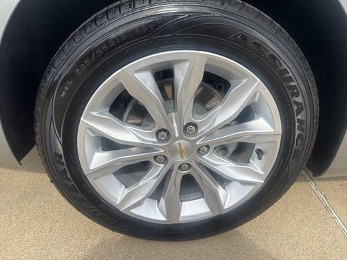 Sterling Gray Metallic 2024 Chevrolet Malibu LT