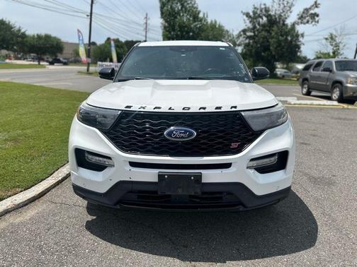 White Metallic 2020 Ford Explorer ST