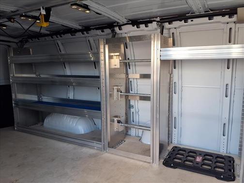 2025 Chevrolet Express 2500 2500