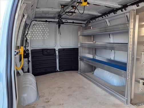 2025 Chevrolet Express 2500 2500