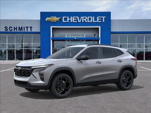 Sterling Gray Metallic 2026 Chevrolet Trax LT