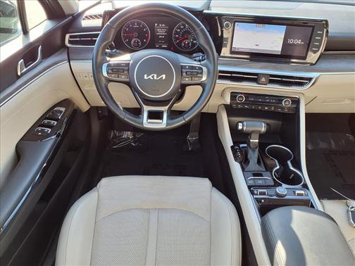 2022 Kia K5 EX