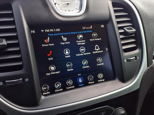 2023 Chrysler 300 Touring