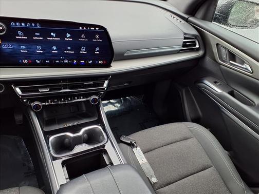 Mosaic Black Metallic 2024 Chevrolet Traverse LT