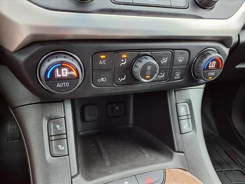 2019 GMC Acadia SLE-2