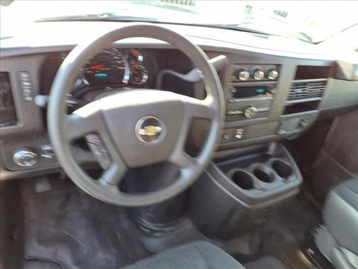 2024 Chevrolet Express 2500 2500